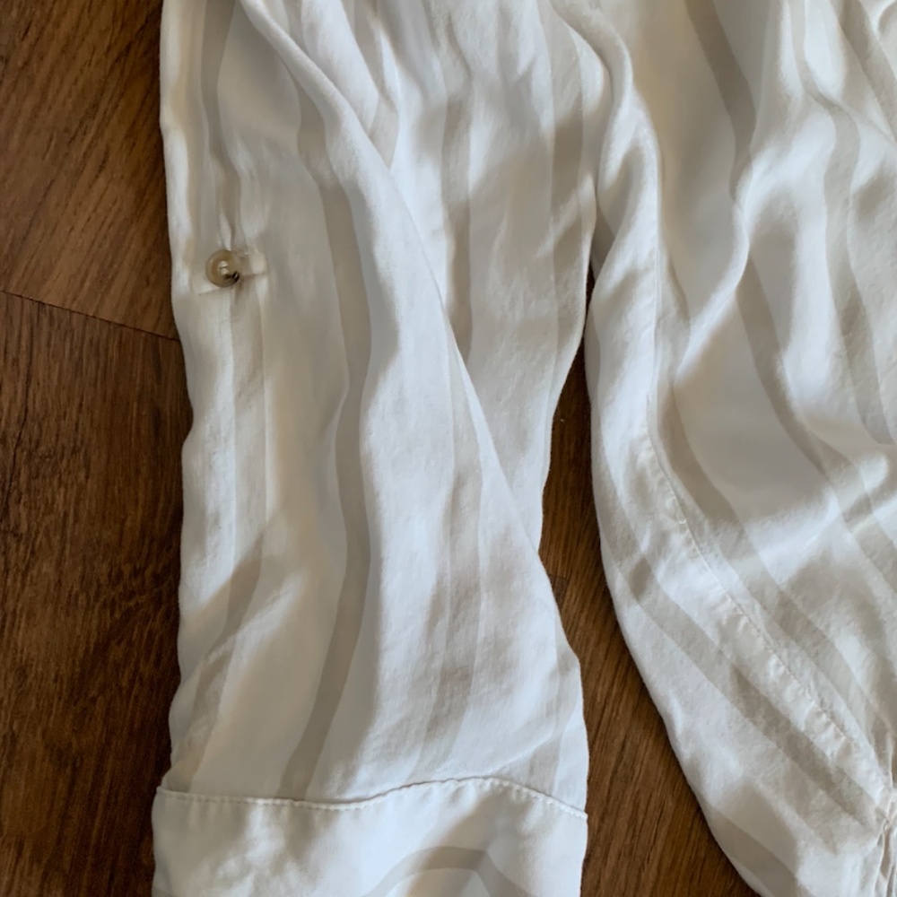 Maeve Button Down Tie Front Top - Picture 6 of 13